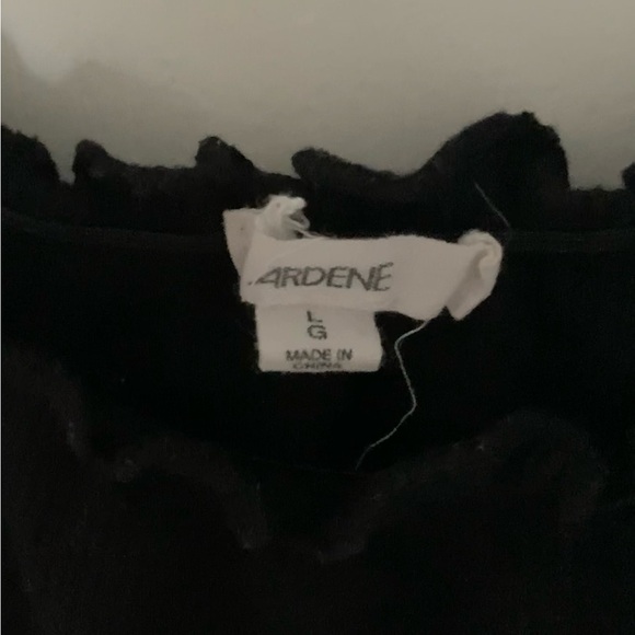 Black off the shoulder tank top - Picture 2 of 2